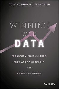 Descargar Winning with Data: Transform Your Culture, Empower Your People, and Shape the Future pdf, epub, ebook