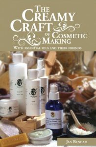 Descargar The Creamy Craft of Cosmetic Making with Essential Oils and their friends (English Edition) pdf, epub, ebook