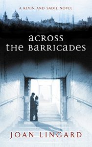 Descargar Across the Barricades: A Kevin and Sadie Story (A Kevin and Sadie Novel) pdf, epub, ebook