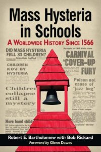 Descargar Mass Hysteria in Schools: A Worldwide History Since 1566 pdf, epub, ebook