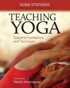 Descargar Teaching Yoga: Essential Foundations and Techniques pdf, epub, ebook